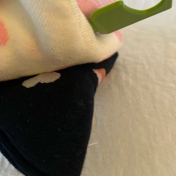 Kate Spade: Black & Pink Heart Patterned Socks - Picture 13 of 15